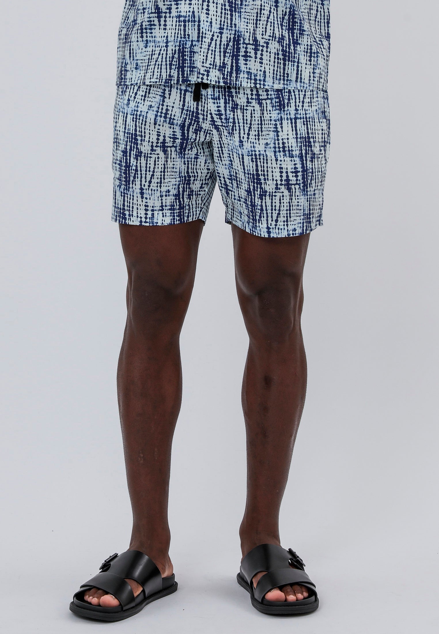 DRIP DYE SHORTS WHITE & BLUE
