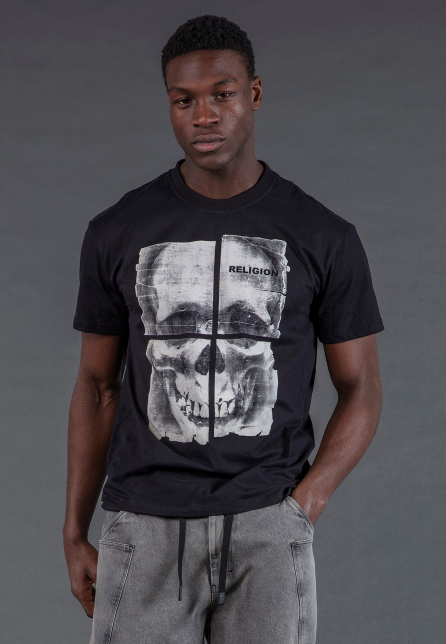 R CROSS T-SHIRT BLACK