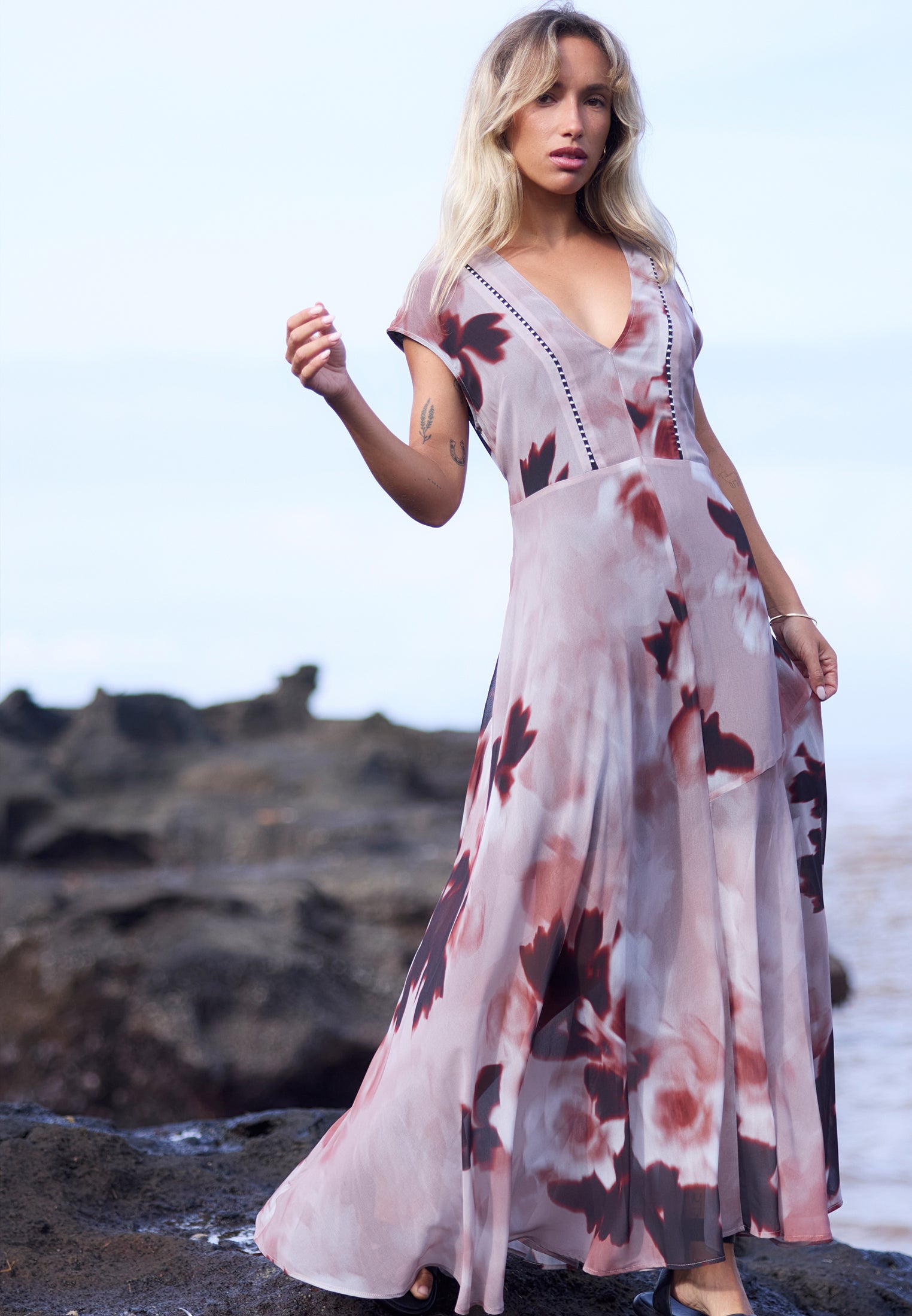 LILIAN MAXI DRESS BLUR ASHES