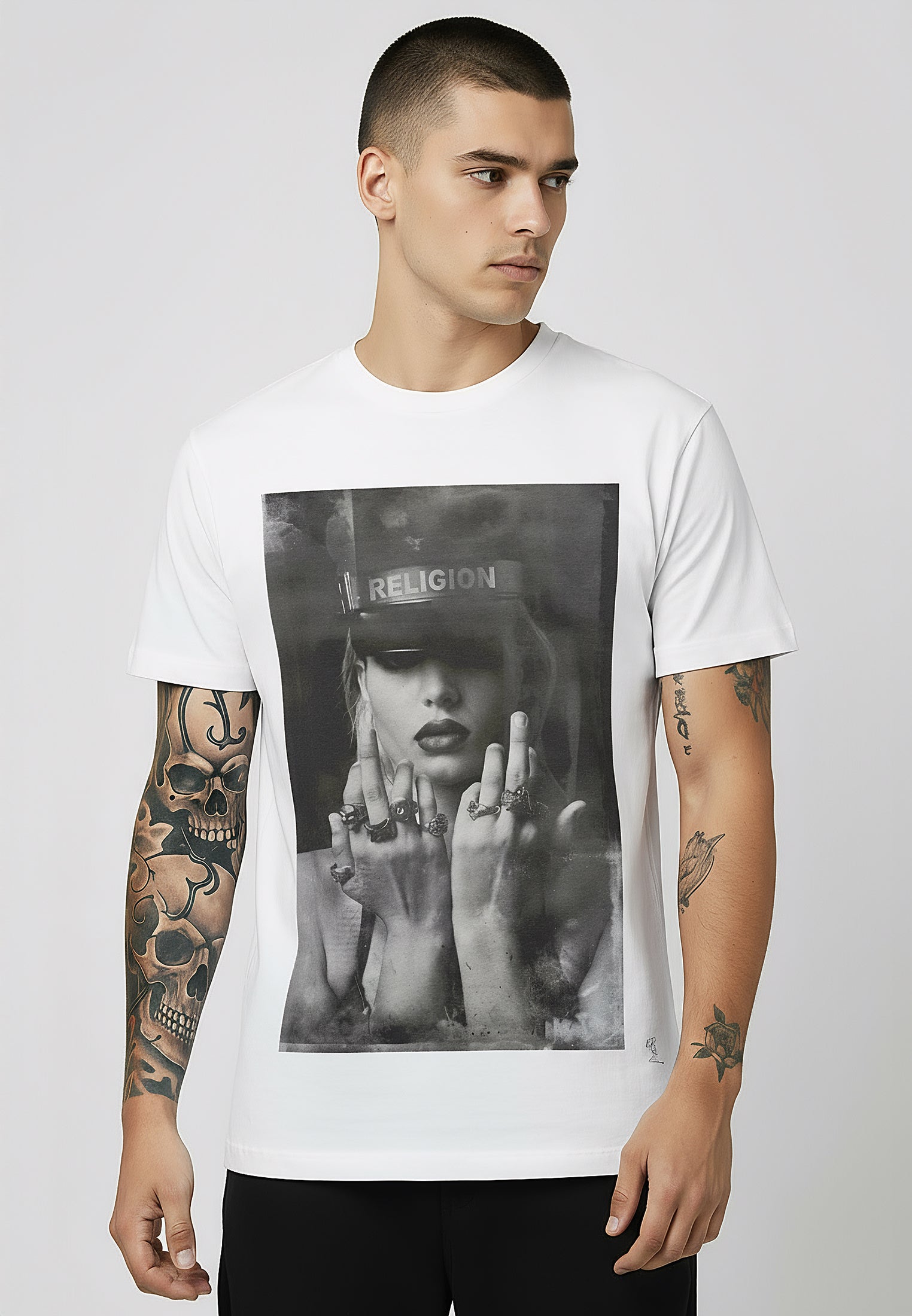 SALUTE T-SHIRT WHITE